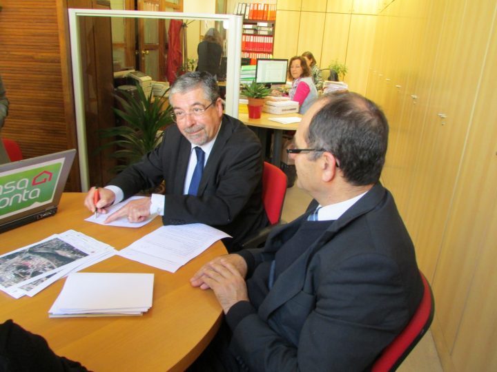 Assinatura de Contrato 20